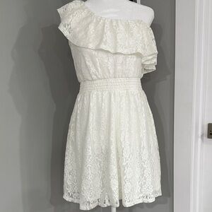 Elegant White Lace One-Shoulder Dress